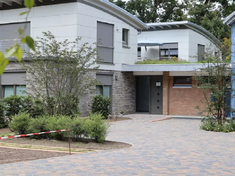 Gesundheitshaus mit 6 Wohneinheiten